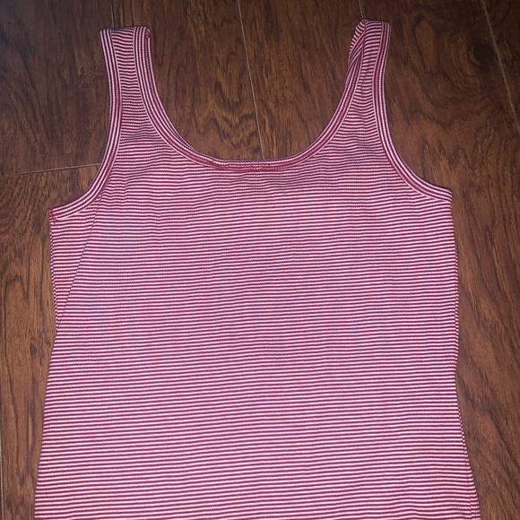 Red and white striped tank top - Picture 2 of 2